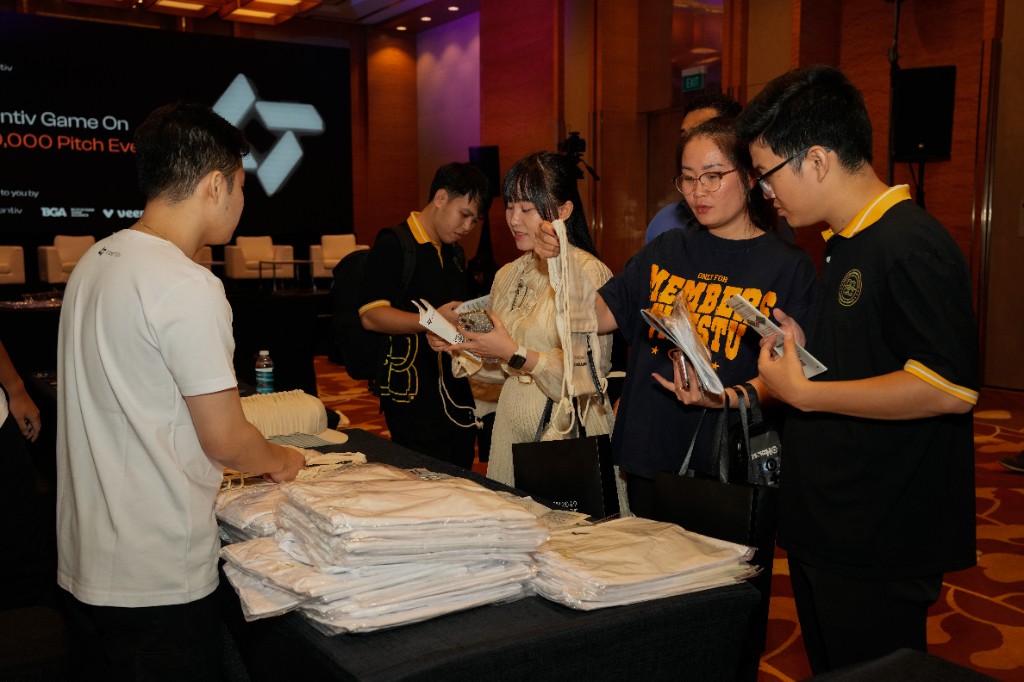 Token2049 networking table